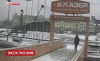 скриншот видео | 10 фактов об эволюции главной елки Владивостока